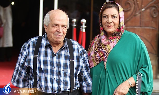 وقاری در گفتگو با خبرنگار خبرگزاری آنا وقاری در گفتگو با خبرنگار خبرگزاری آنا