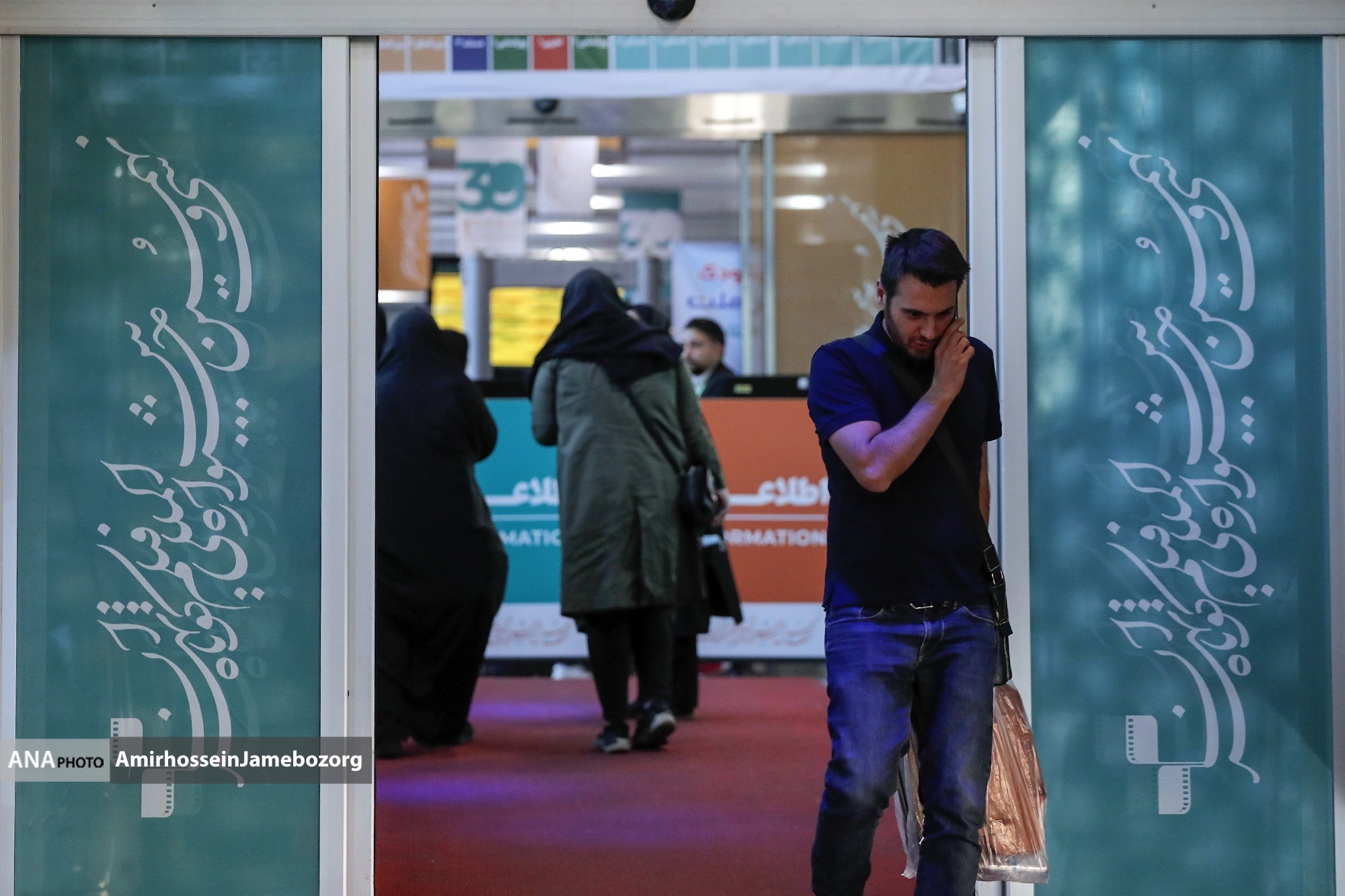 فرهنگ تماشای فیلم کوتاه را در جامعه رواج بدهیم فرهنگ تماشای فیلم کوتاه را در جامعه رواج بدهیم