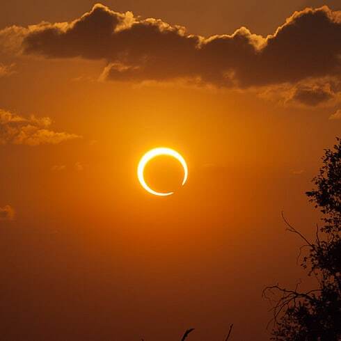 فرصتی برای تماشای آخرین خورشید گرفتگی سال ۲۰۲۲/ کسوفی که از تمام پهنه ایران قابل رؤیت است