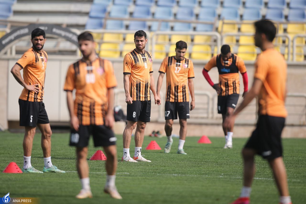 تمرین پرسپولیس با حضور چهره محبوب+ عکس تمرین پرسپولیس با حضور چهره محبوب+ عکس