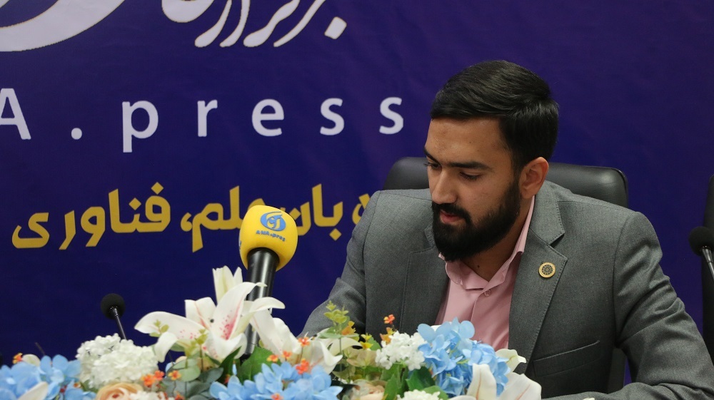 جولان فساد در پروژه‌های صادراتی/ ضعف دولت در بازاریابی و عدم تسلط در آداب مذاکره/ ضرورت ادغام سازمان توسعه تجارت و سازمان سرمایه‌گذاری خارجی و انتصاب افراد شایسته