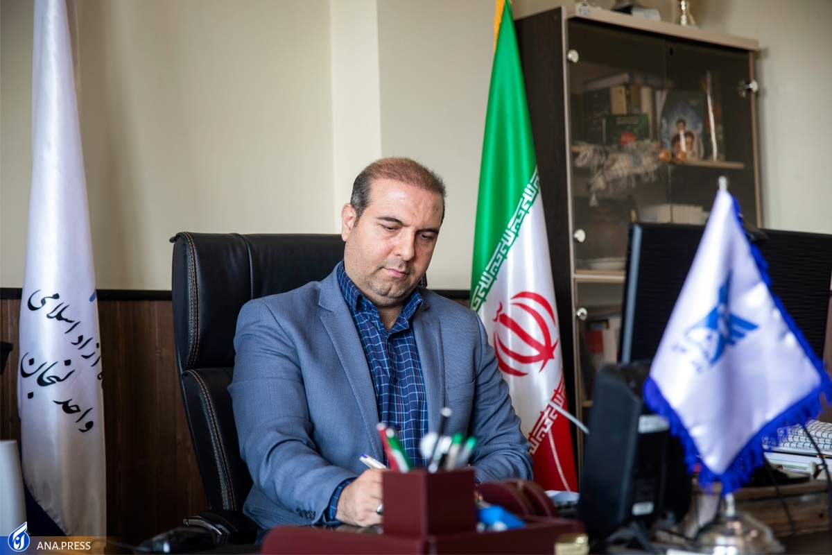 «کتاب‌خوانی» الفبای توسعه/ فرهنگ مطالعه کتاب‌ از خانواده آغاز شود