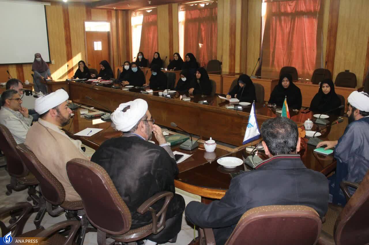 ناآرامی دانشگاهها نباید باعث ناامیدی استادان از نسل جوان شود ناآرامی دانشگاهها نباید باعث ناامیدی استادان از نسل جوان شود