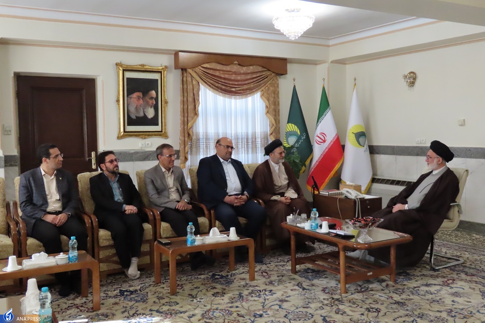 فرهنگ کار در راستای تولید و کارآفرینی تقویت شود