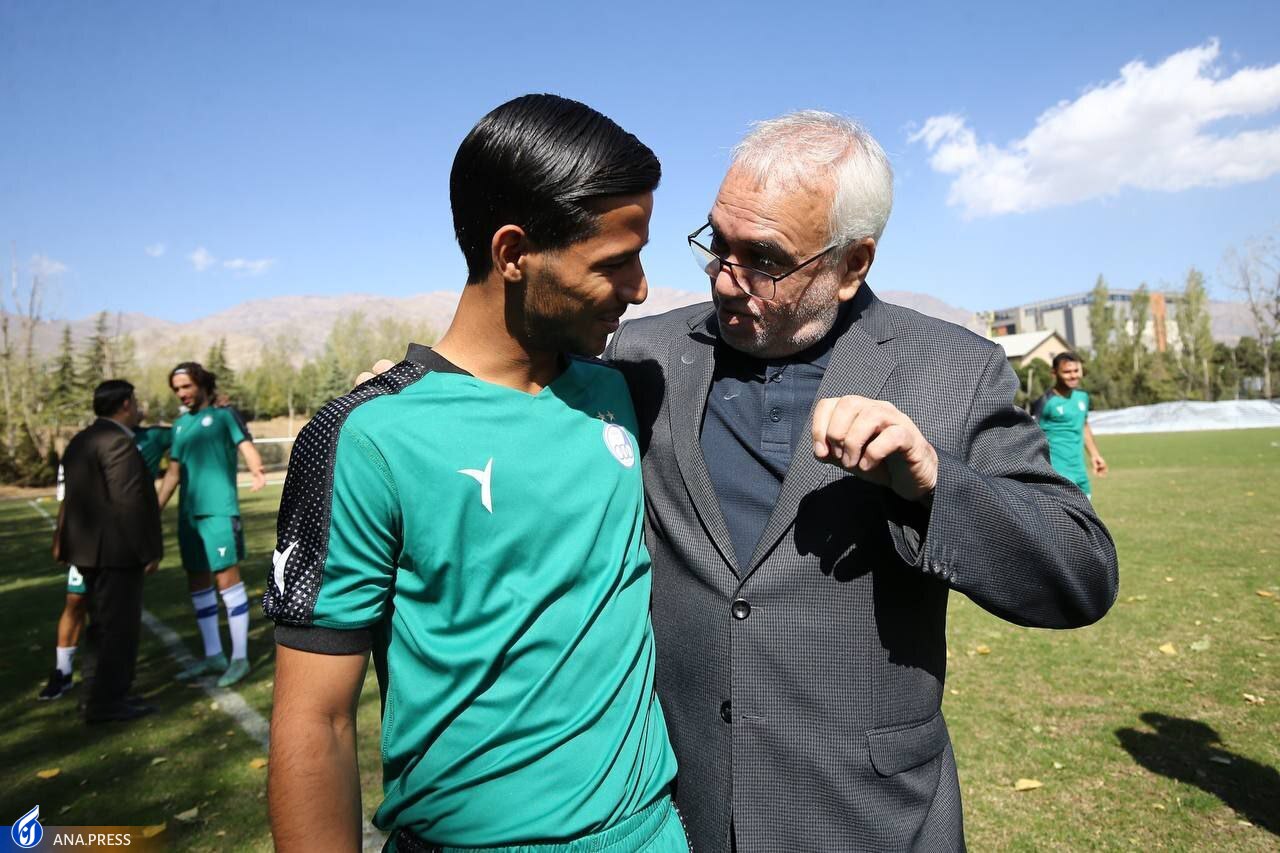 استقبال عجیب از سیاوش یزدانی/گفت‌‌وگوی فتح‌الله زاده با ستاره‌ گران‌ قیمت استقلال+تصاویر