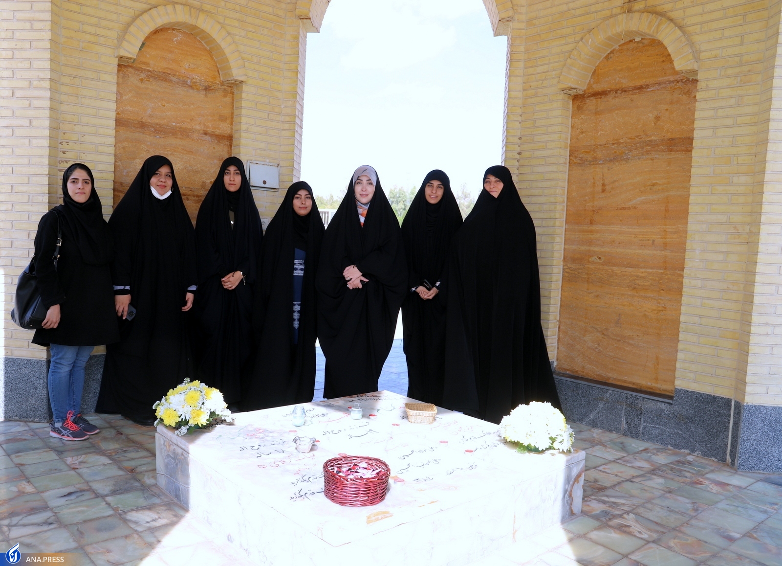 جشن نودانشجویان سمنانی با برگزاری مراسم قرار عاشقی