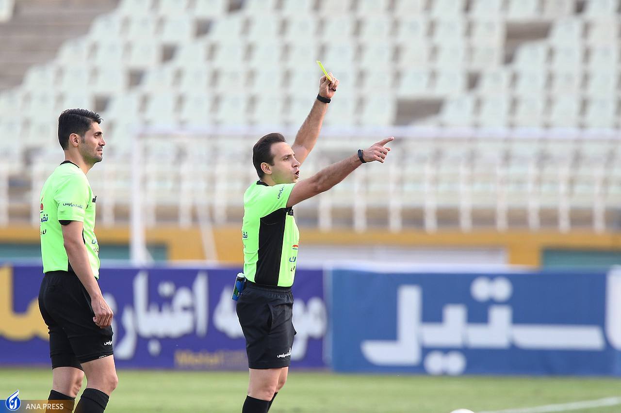 واکنش باورنکردنی ساپینتو به کارت زرد داور بازی با هوادار+تصاویر