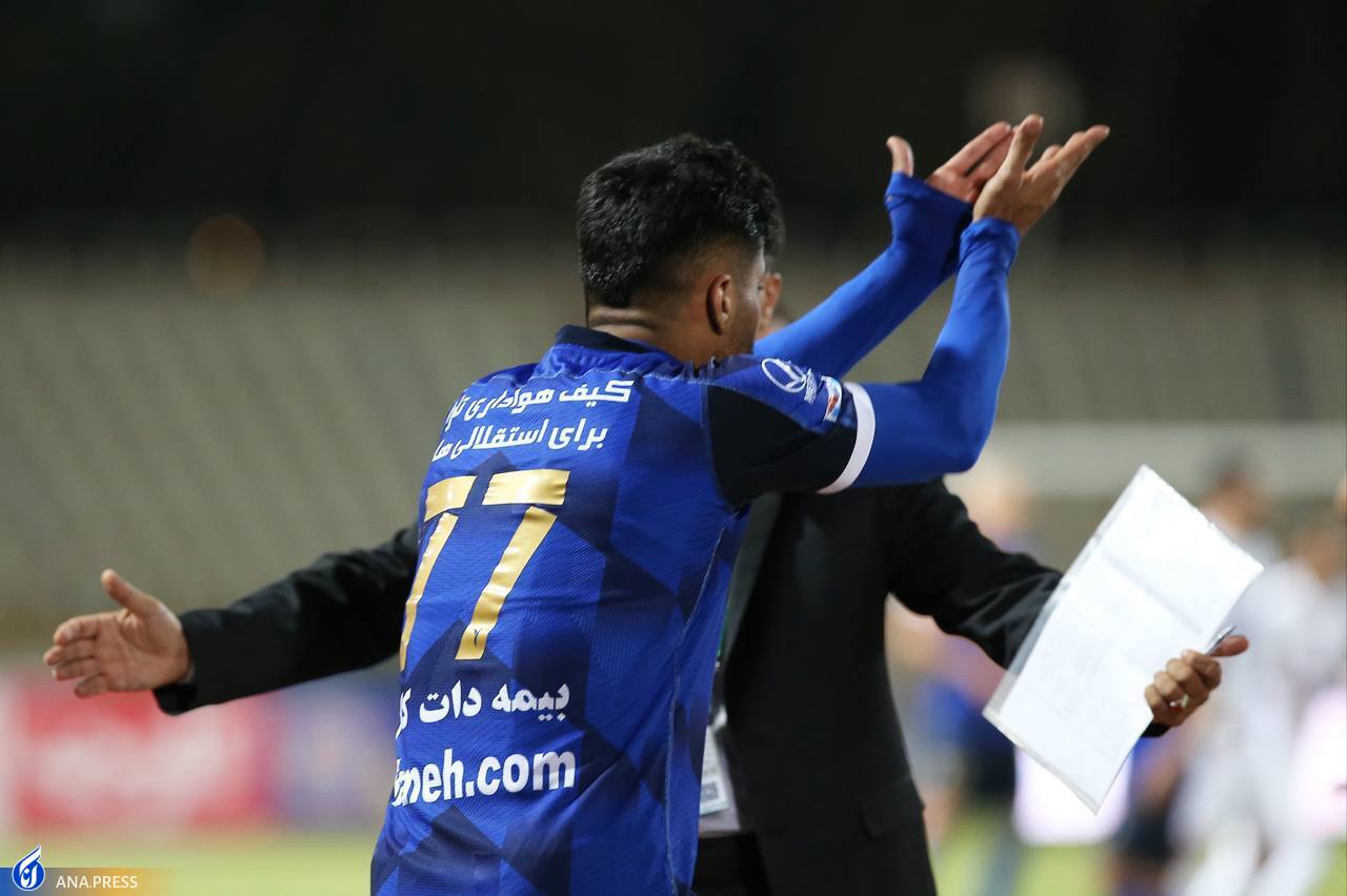 خشم مهدیپور از کارت زرد محبی خشم مهدیپور از کارت زرد محبی