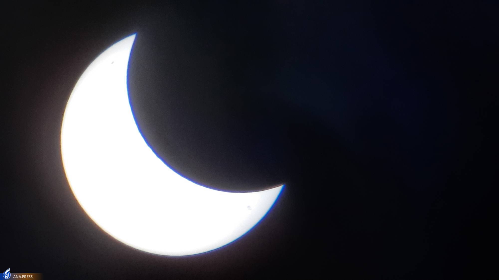 تشخیص طوفان‌های خورشیدی با رصد کسوف ممکن است/ علاقه‌مندان نجوم سربه‌هوا باشند!