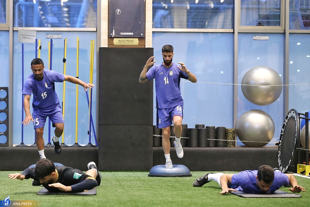 تمرینات تیم ملی با ۱۰ بازیکن آغاز شد تمرینات تیم ملی با ۱۰ بازیکن آغاز شد