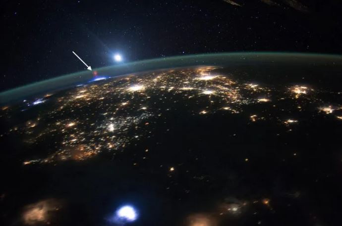 ثبت پدیده‌های الکتریکی اتمسفر فوقانی بر روی دوربین