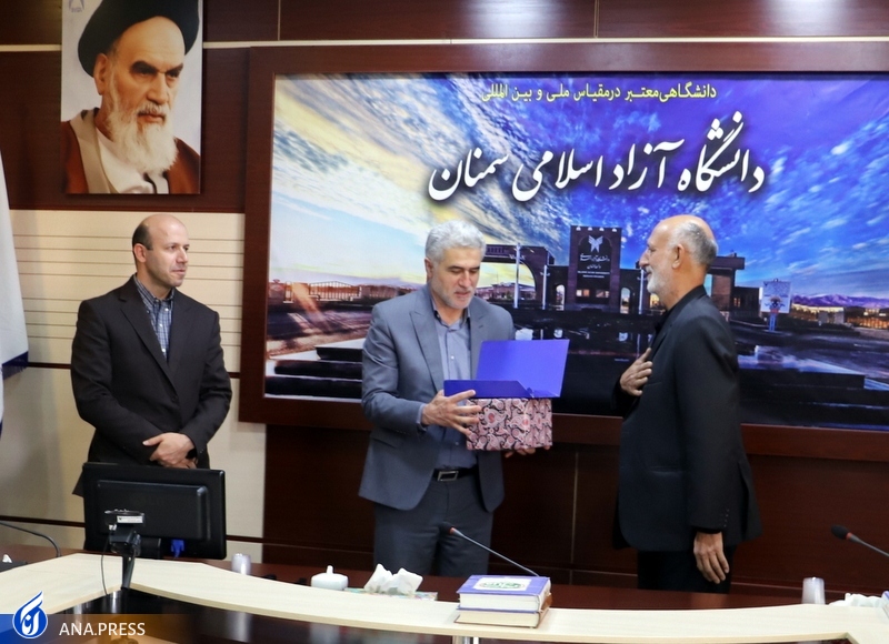 غفلت مسئولان از کنترل فضای مجازی و آب گلآلود دشمن از این فضا غفلت مسئولان از کنترل فضای مجازی و آب گلآلود دشمن از این فضا