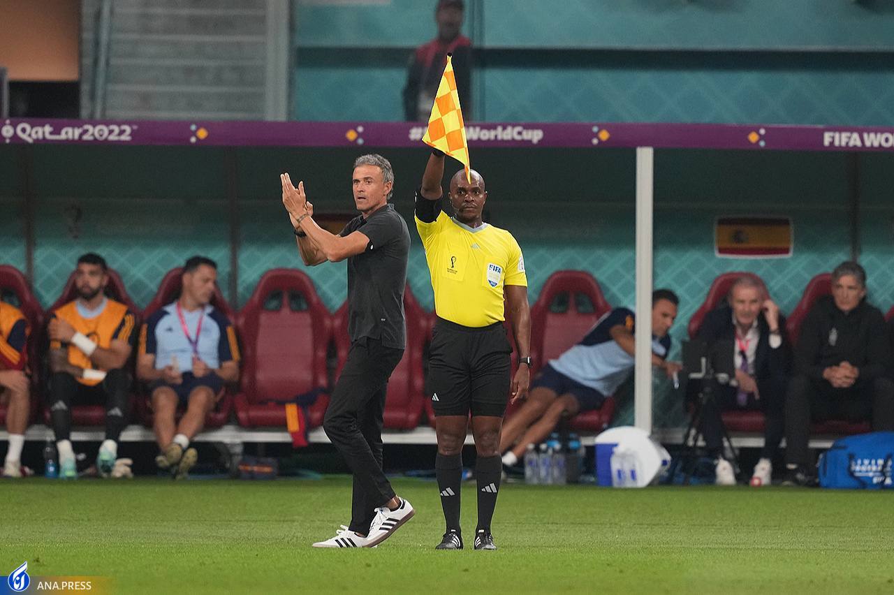 تصاویری از غم و شادی در بازی ژاپن و اسپانیا تصاویری از غم و شادی در بازی ژاپن و اسپانیا