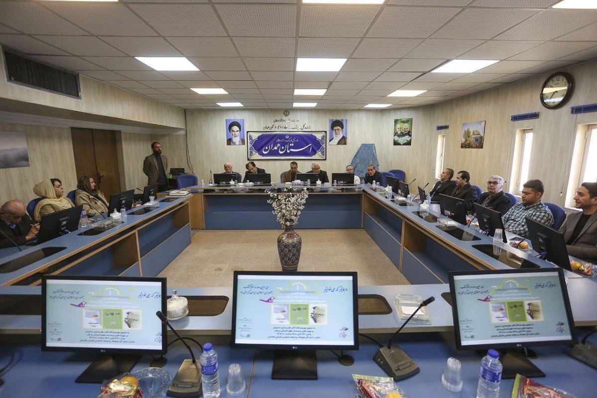 توانمندسازی هنرمندان در زمینه تجاریسازی با بهرهگیری از ظرفیتهای خانه خلاق سپندار توانمندسازی هنرمندان در زمینه تجاریسازی با بهرهگیری از ظرفیتهای خانه خلاق سپندار