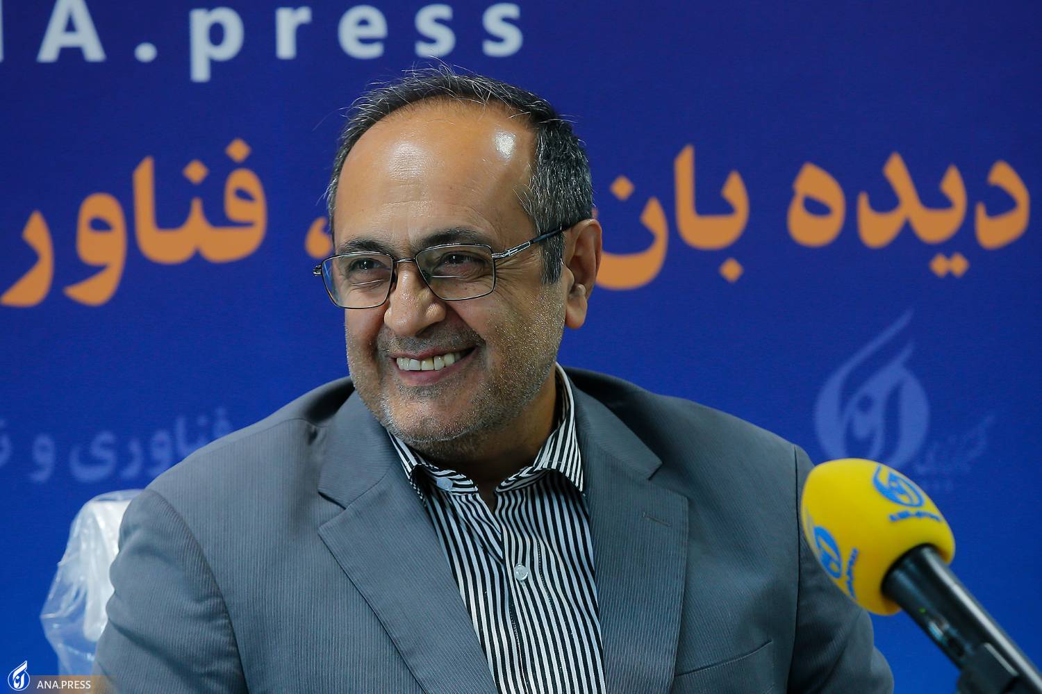 وزارت ورزش برای فدراسیون شدن رزم آوران مانع تراشی می کند/ قویترین ورزش رزمی در ایران هستیم وزارت ورزش برای فدراسیون شدن رزم آوران مانع تراشی می کند/ قویترین ورزش رزمی در ایران هستیم