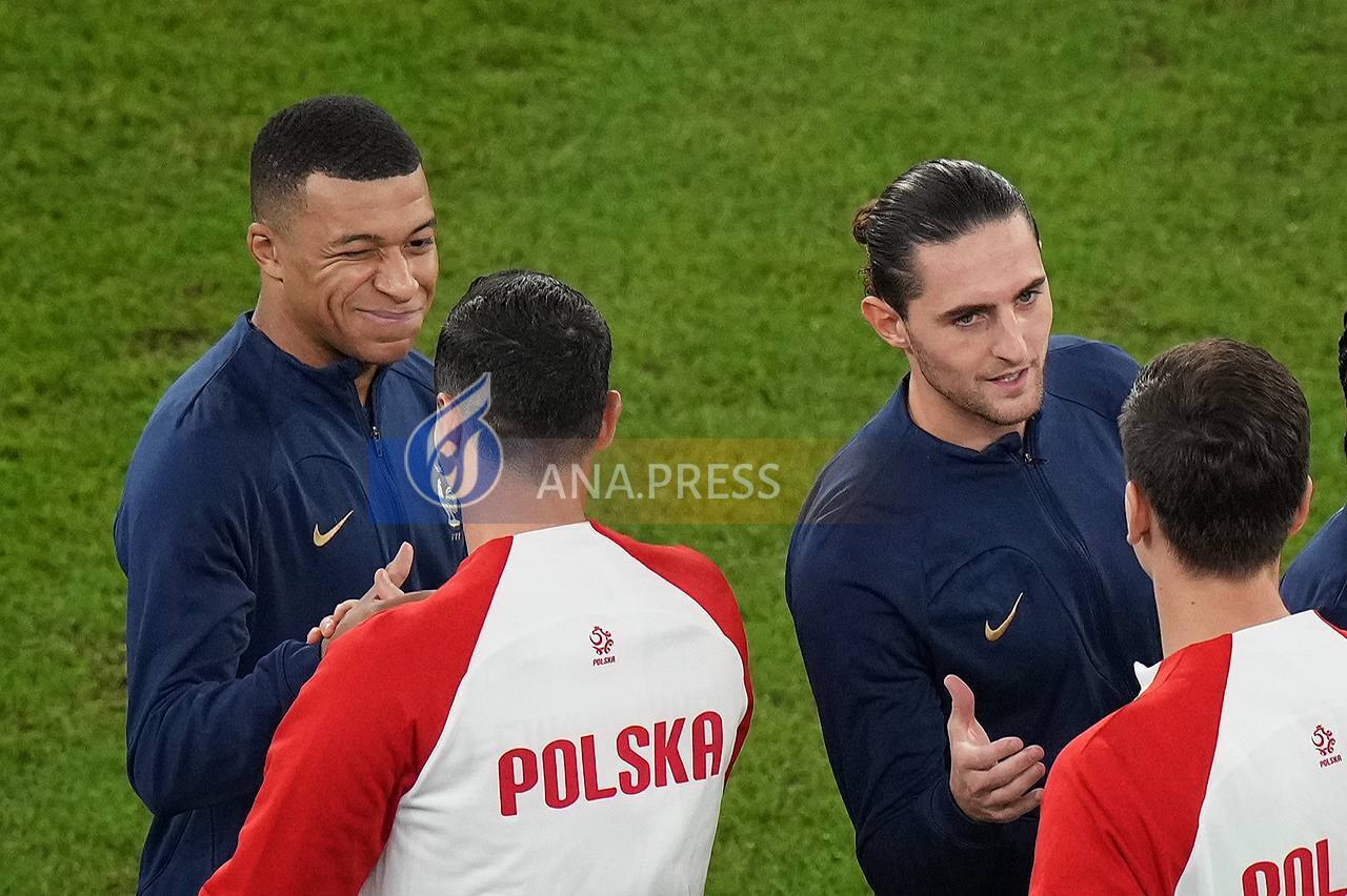 واکنش جالب ستاره گرانقیمت فرانسه به رویارویی با لواندوفسکی+عکس واکنش جالب ستاره گرانقیمت فرانسه به رویارویی با لواندوفسکی+عکس