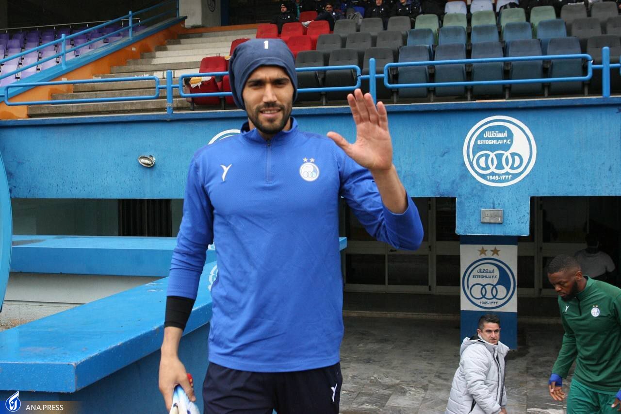 بازگشت حسینی و ادامه غیبت دو مصدوم/ برخورد گرم آقای گل سابق با استقلالی‌ها+عکس