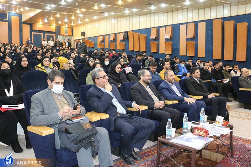 «پویش اشتغال» نیروی ماهر دانشبنیان را تحویل جامعه و صنعت میدهد «پویش اشتغال» نیروی ماهر دانشبنیان را تحویل جامعه و صنعت میدهد