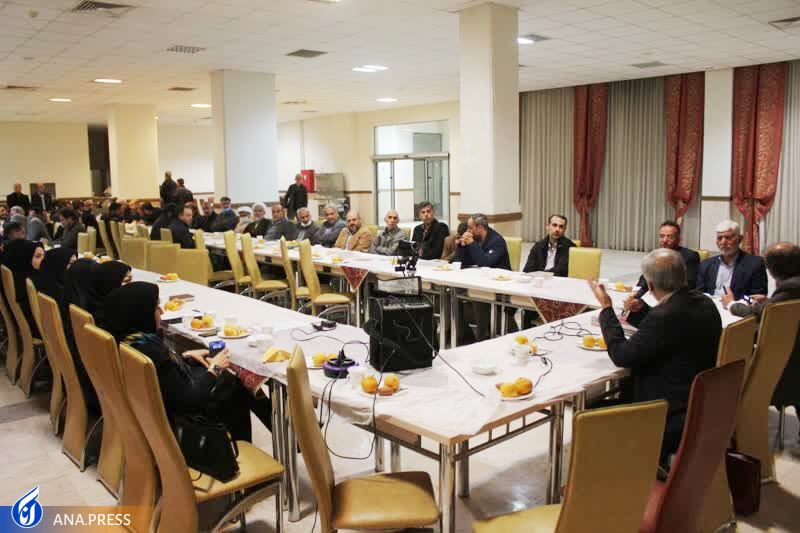 تصور تأمین هزینههای مردم توسط دولت موجب تنبلی شده است تصور تأمین هزینههای مردم توسط دولت موجب تنبلی شده است