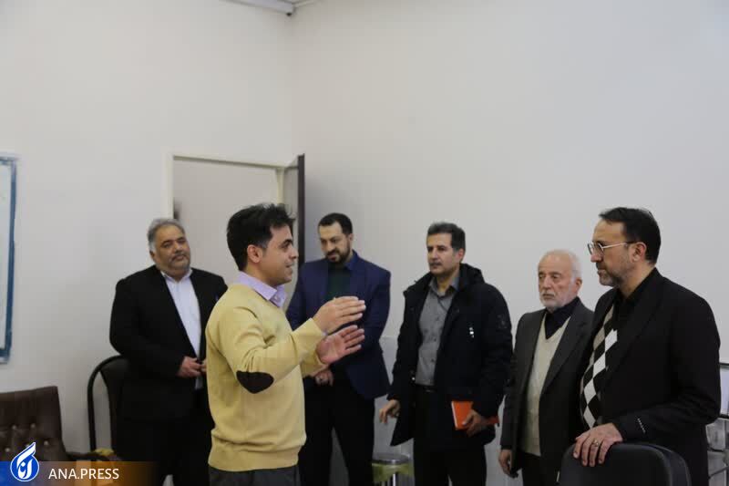 لزوم توجه به مقوله تربیت در کنار تعلیم/ دشمن به جنگ سایبری روی آورده است لزوم توجه به مقوله تربیت در کنار تعلیم/ دشمن به جنگ سایبری روی آورده است