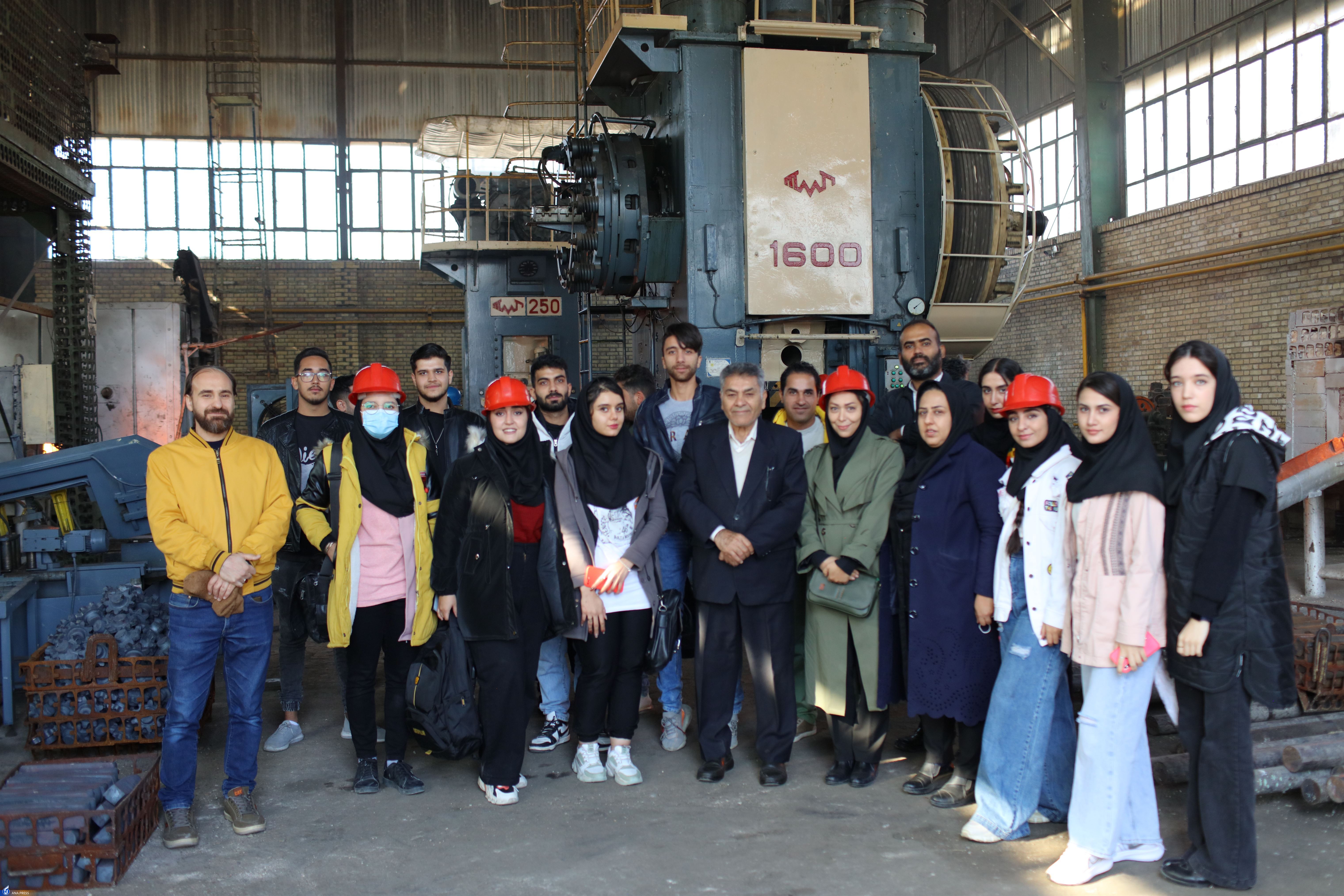 سید احمد قرشی نژاد مدیر عامل شرکت طراحی مهندسی و تولیدی پتک شیراز/////////// سید احمد قرشی نژاد مدیر عامل شرکت طراحی مهندسی و تولیدی پتک شیراز///////////