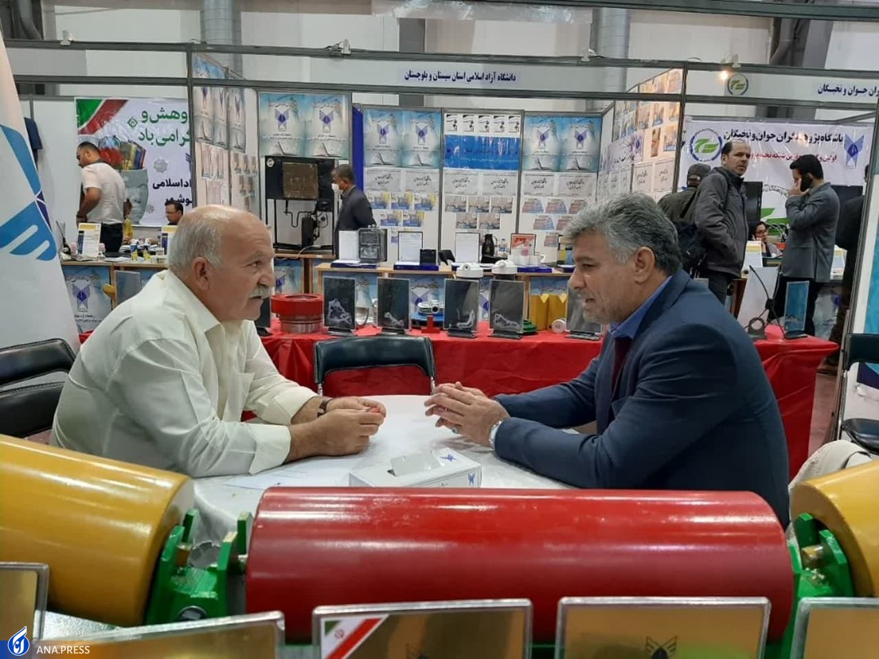 تفاهم‌نامه دانشگاه آزاد اسلامی زاهدان با شرکت‌های فناور به 11 مورد رسید