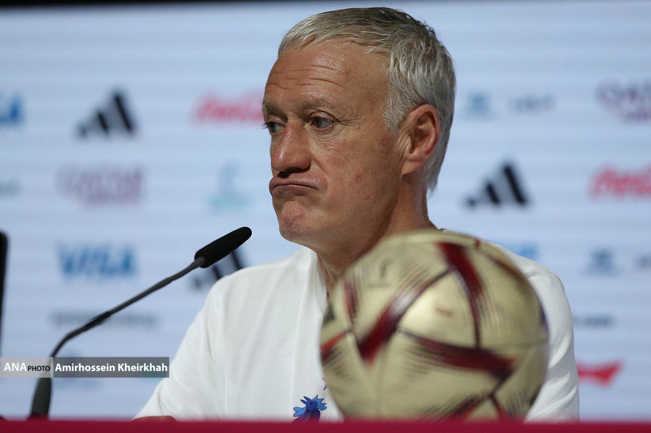 گزارش تصویری از نشست خبری سرمربی و کاپیتان تیم ملی فرانسه برای فینال جام جهانی گزارش تصویری از نشست خبری سرمربی و کاپیتان تیم ملی فرانسه برای فینال جام جهانی