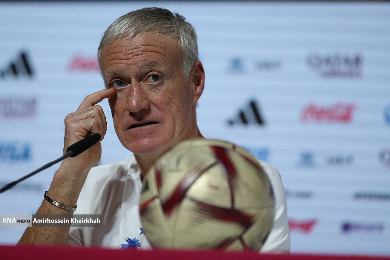 گزارش تصویری از نشست خبری سرمربی و کاپیتان تیم ملی فرانسه برای فینال جام جهانی گزارش تصویری از نشست خبری سرمربی و کاپیتان تیم ملی فرانسه برای فینال جام جهانی