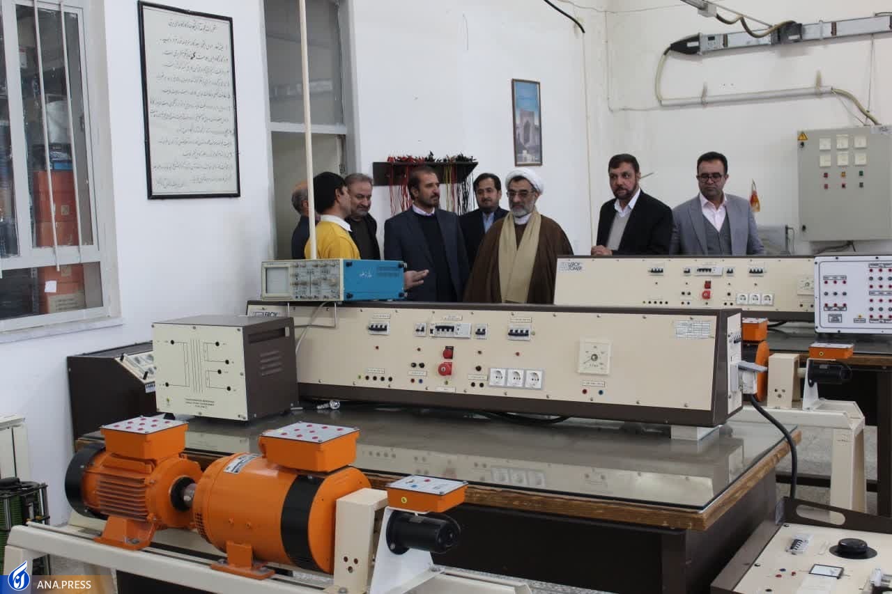 تبیین ارزشهای ایران اسلامی با همکاری حوزه و دانشگاه امکانپذیر است تبیین ارزشهای ایران اسلامی با همکاری حوزه و دانشگاه امکانپذیر است