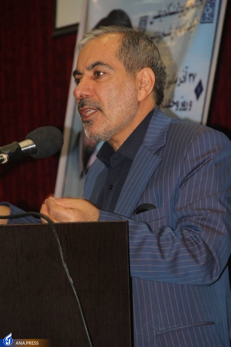 دانشگاهیان معادلات روز ملی و بینالملل را تجزیه و تحلیل کنند دانشگاهیان معادلات روز ملی و بینالملل را تجزیه و تحلیل کنند