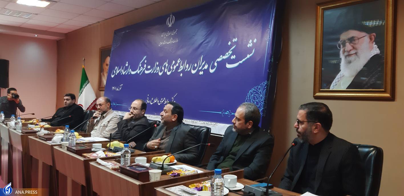 مقدمفر: «حاج قاسم» نماد ارزشهاست مقدمفر: «حاج قاسم» نماد ارزشهاست