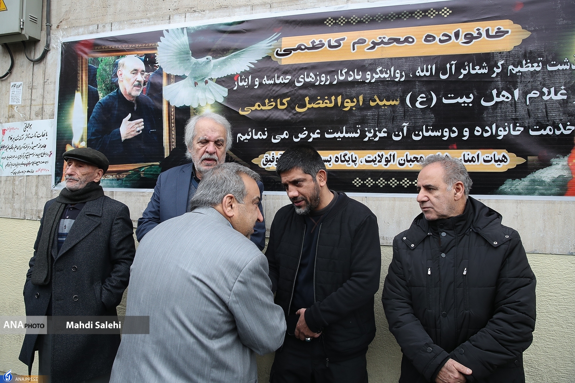 پیکر راوی «کوچه نقاشها» در خانه ابدی آرام گرفت+ فیلم پیکر راوی «کوچه نقاشها» در خانه ابدی آرام گرفت+ فیلم