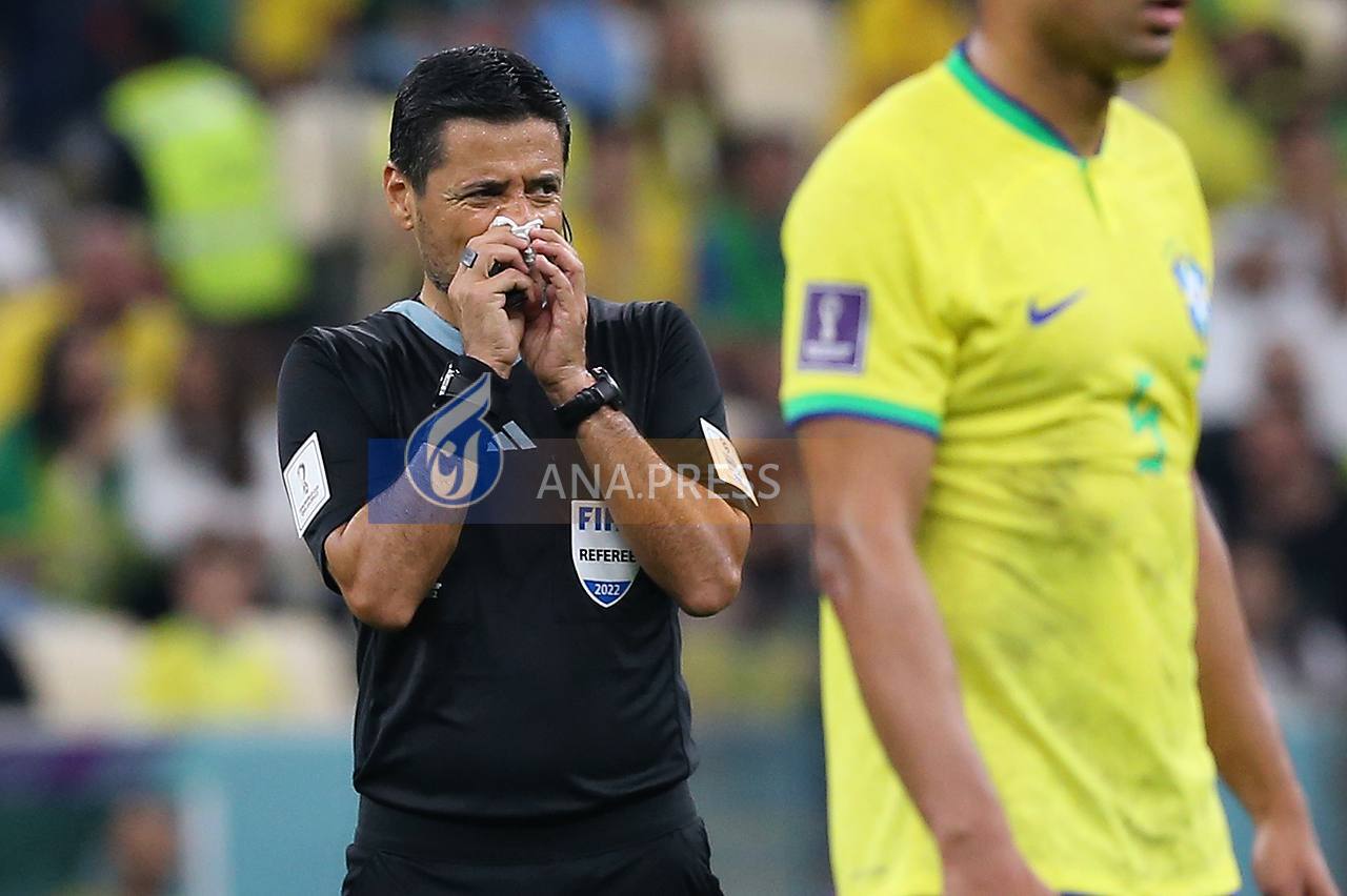 وقتی حساسیت فغانی در بازی برزیل و صربستان عود کرد! وقتی حساسیت فغانی در بازی برزیل و صربستان عود کرد!