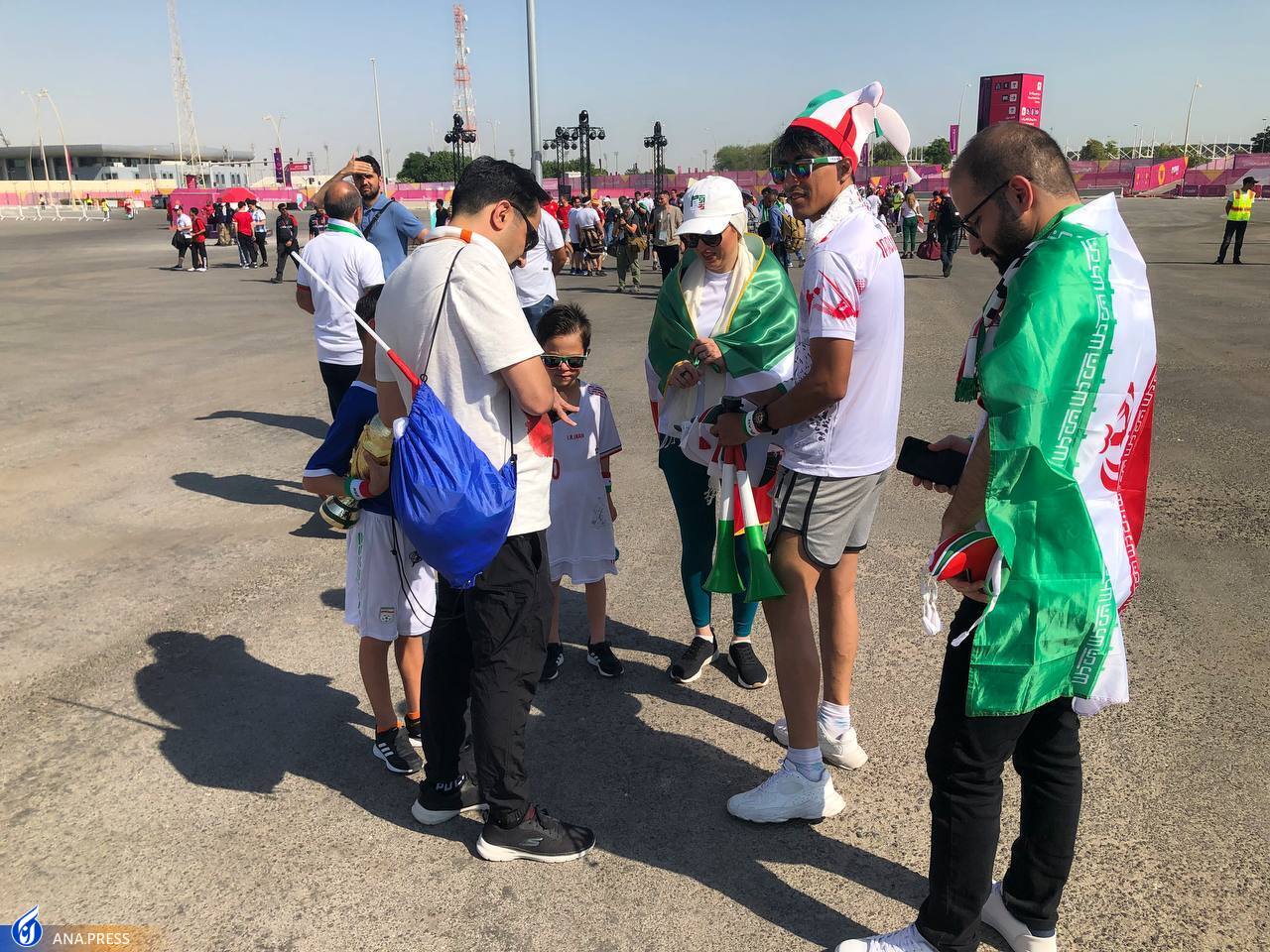 ترس هواداران ولز از مهدی طارمی/ سرمربی سابق استقلال در جمع تماشاگران ترس هواداران ولز از مهدی طارمی/ سرمربی سابق استقلال در جمع تماشاگران