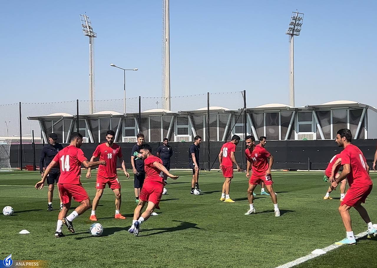 حضور عکاس و خبرنگار آمریکایی در تمرین تیم ملی ایران+ فیلم