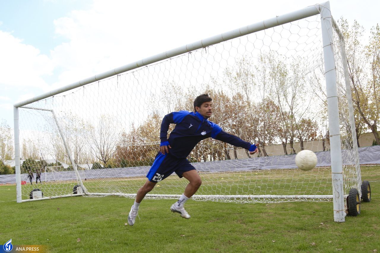 بیاستعدادی قایدی در دروازهبانی در روز بازگشت رمضانی+تصاویر بیاستعدادی قایدی در دروازهبانی در روز بازگشت رمضانی+تصاویر