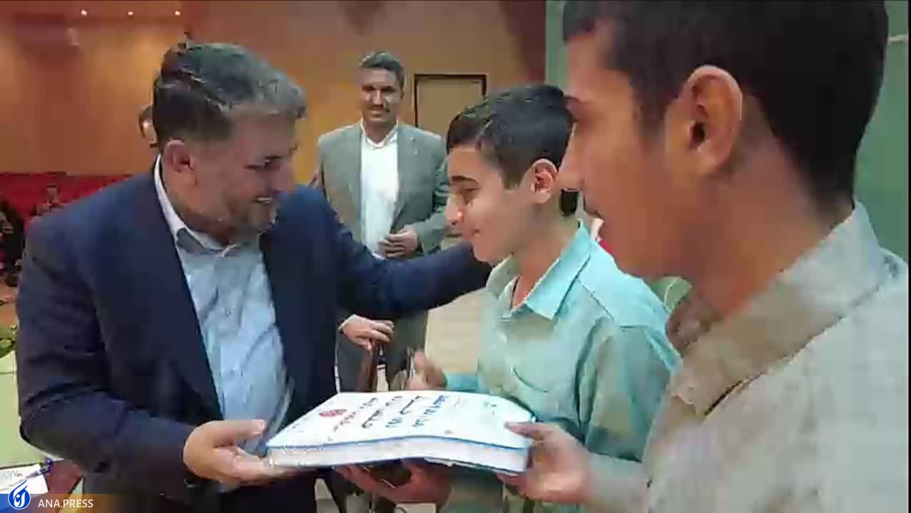 دانشآموزان اشکذری «همیار تولید داخلی» شدند دانشآموزان اشکذری «همیار تولید داخلی» شدند