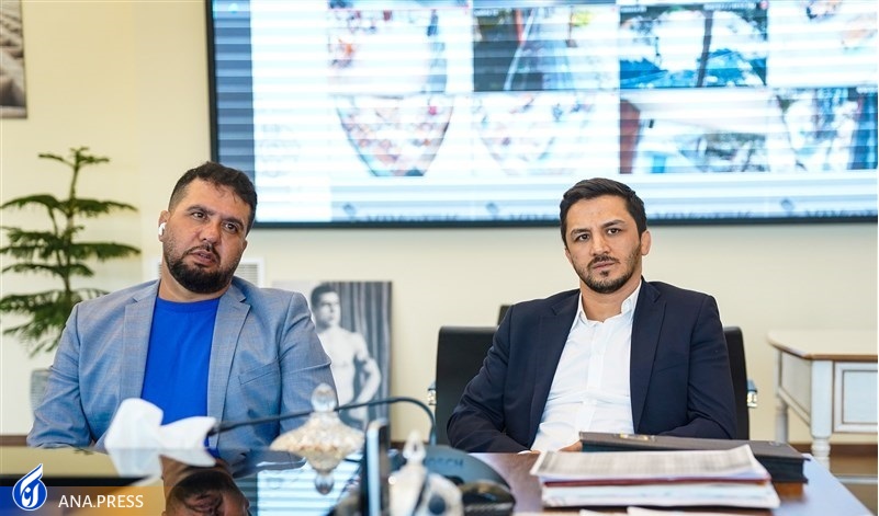 برای دیدن قهرمانان و دوستان به فدراسیون آمدم/ برای دیدن قهرمانان و دوستان به فدراسیون آمدم/