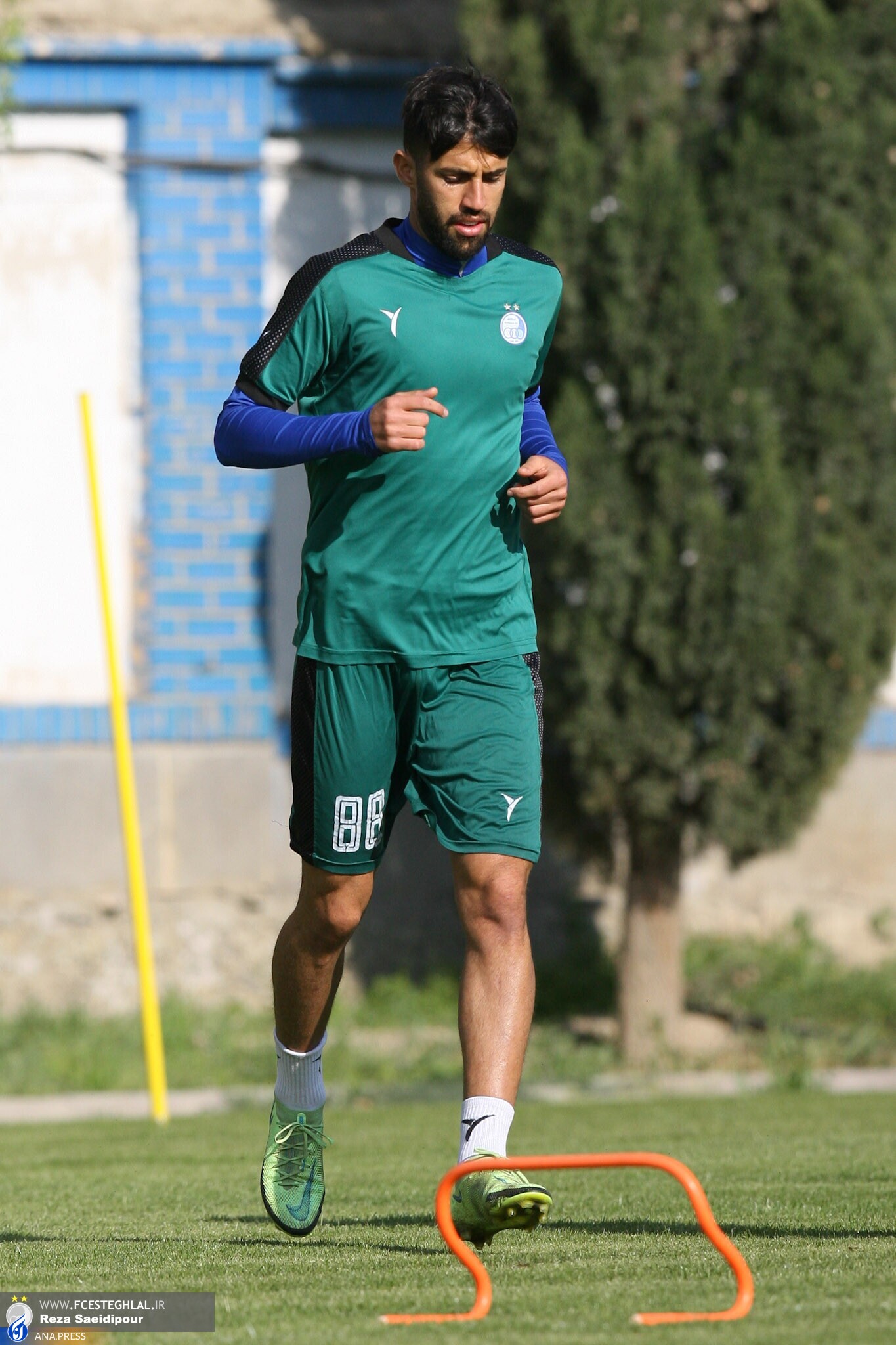 رضاوند باز هم در تمرین گروهی استقلال شرکت نکرد+عکس رضاوند باز هم در تمرین گروهی استقلال شرکت نکرد+عکس