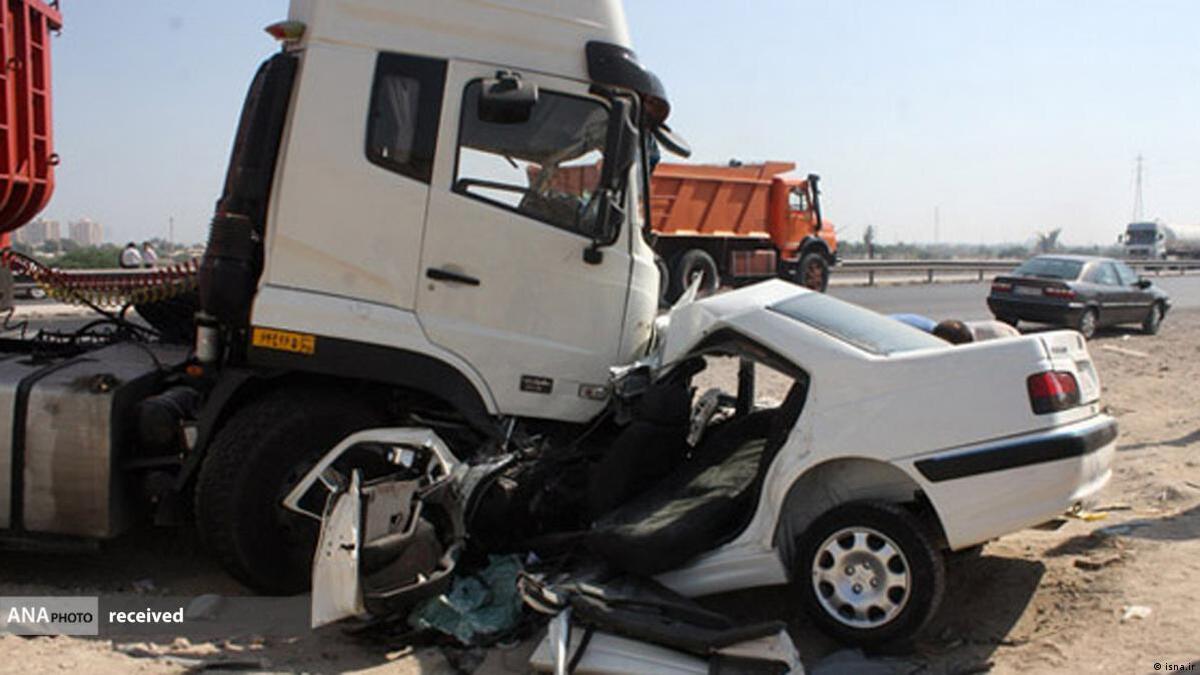 «بی‌توجهی به جلو» علت ۵۰ درصد از تصادفات تهران در نوروز