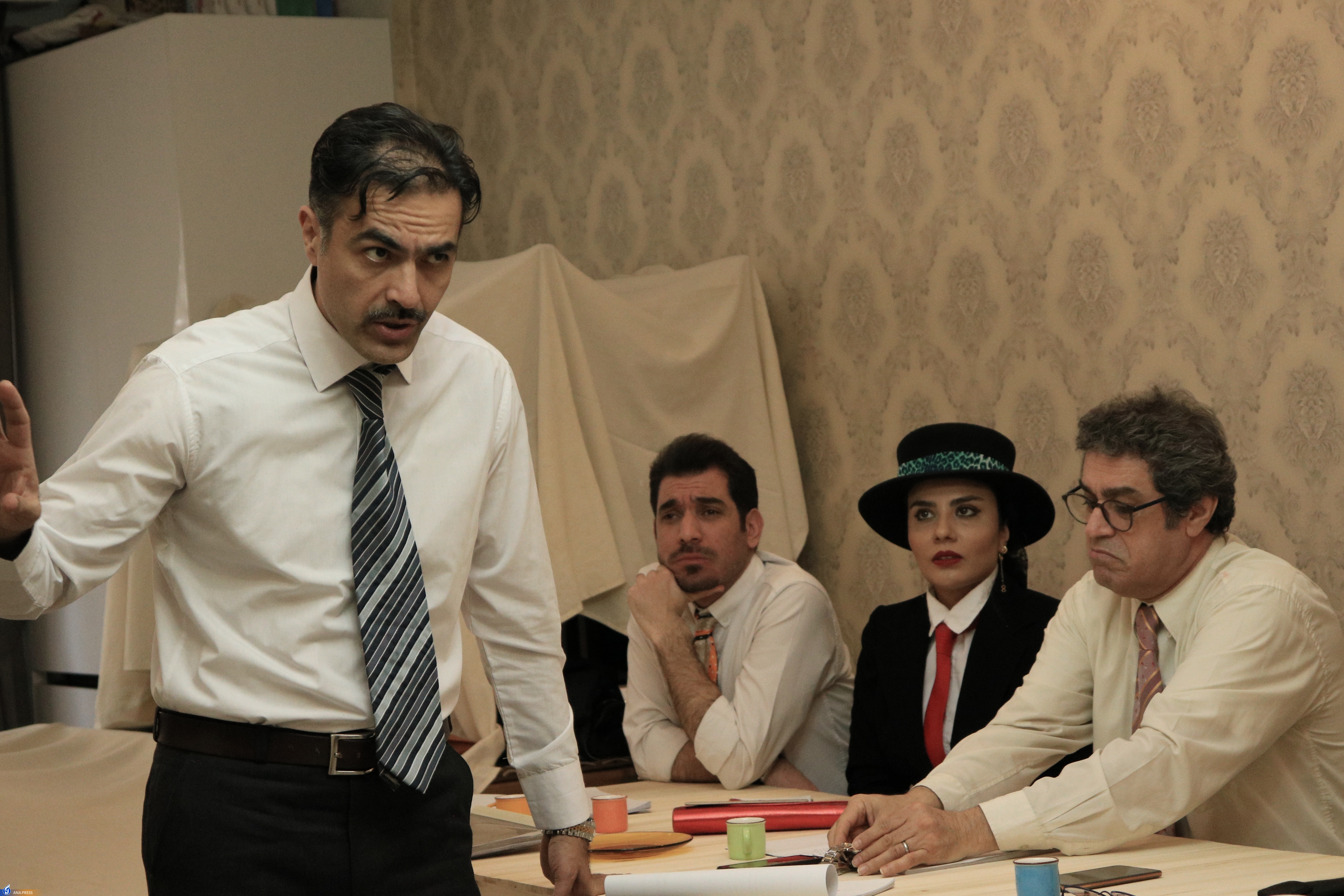 «مردمان خشمگین» برای لغو حکم اعدام به تئاتر شهر رسیدند