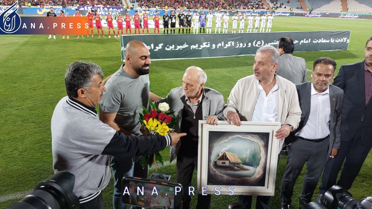 اعتراض یحیی به سرخپوشان/ قلعهنویی تماشاگر بازی شد+فیلم و عکس اعتراض یحیی به سرخپوشان/ قلعهنویی تماشاگر بازی شد+فیلم و عکس