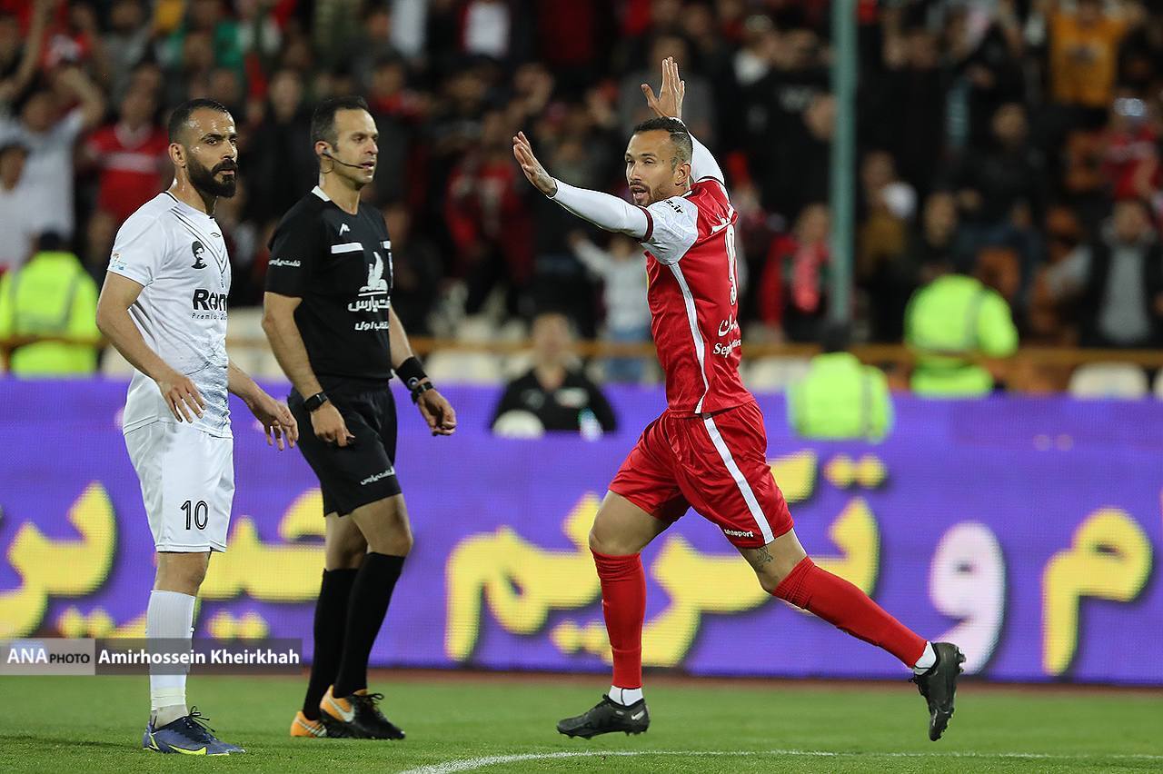 گزارش تصویری از بُرد پرسپولیس مقابل ملوان