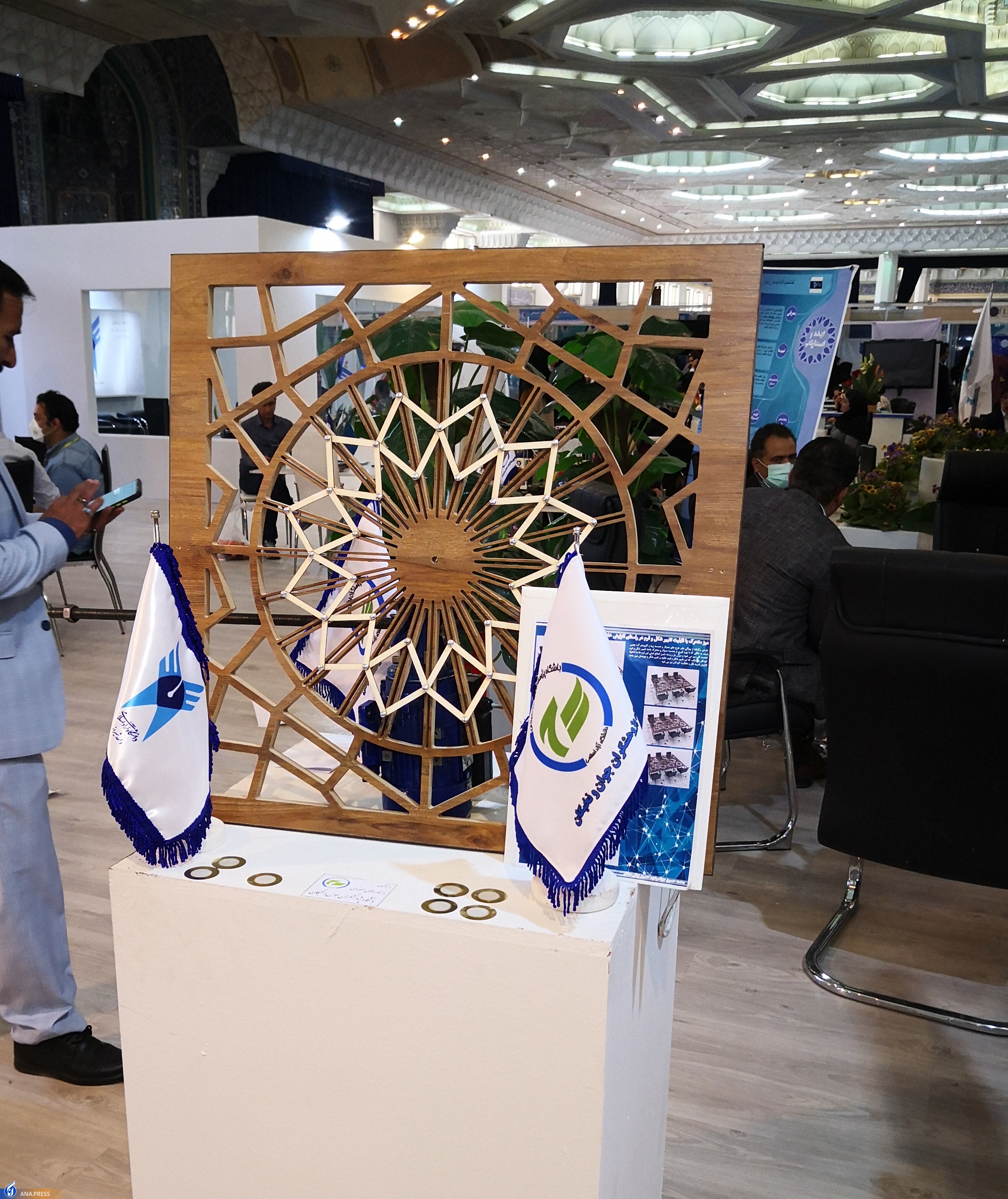 ساخت میز متحرک با قابلیت تغییر شکل و سایبان پارامتریک/آماده/ ساخت میز متحرک با قابلیت تغییر شکل و سایبان پارامتریک/آماده/