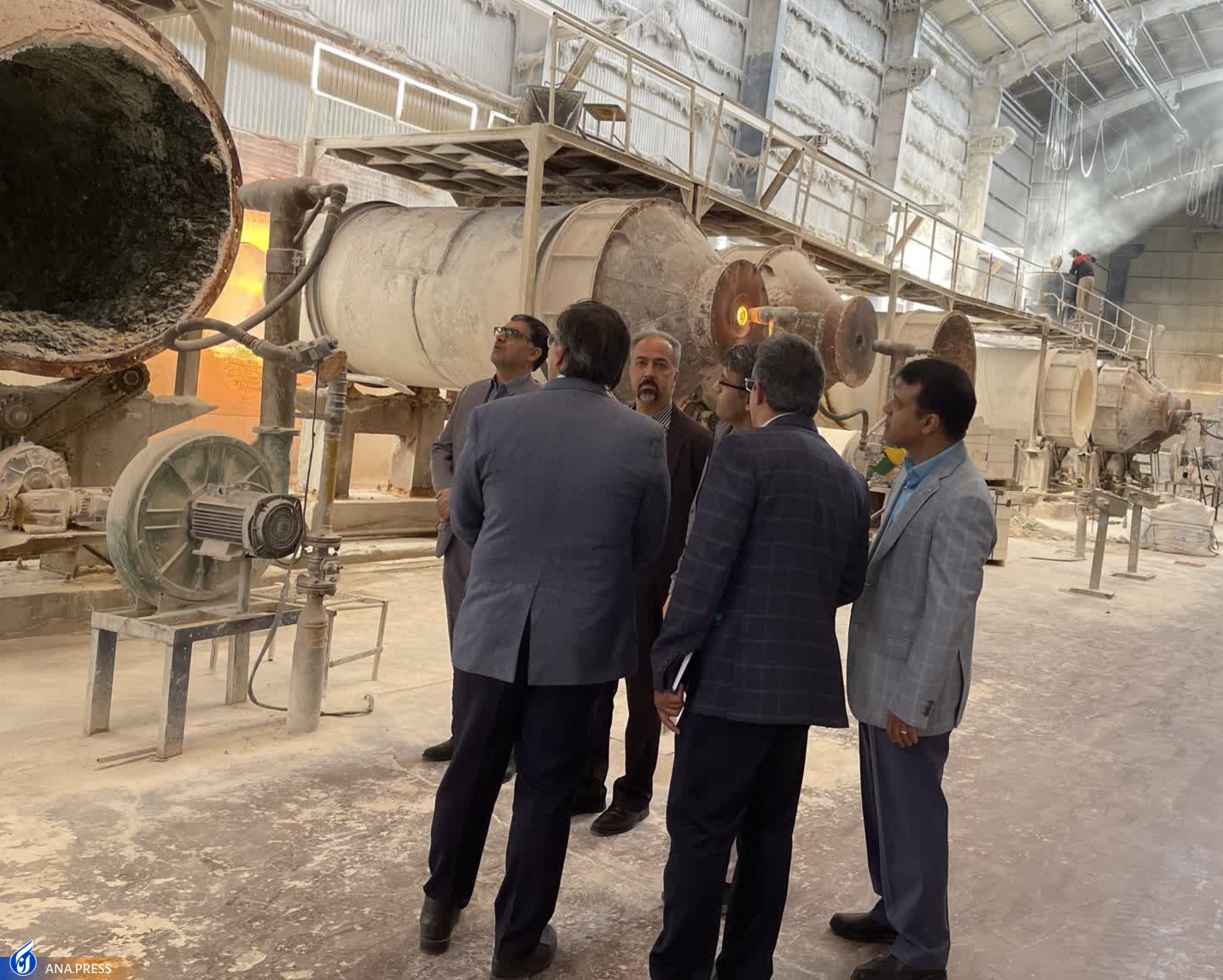 شرکتهای صنایع کاشی و سرامیک میتوانند به صورت دانشبنیان در سرای نوآوری پذیرش شوند شرکتهای صنایع کاشی و سرامیک میتوانند به صورت دانشبنیان در سرای نوآوری پذیرش شوند