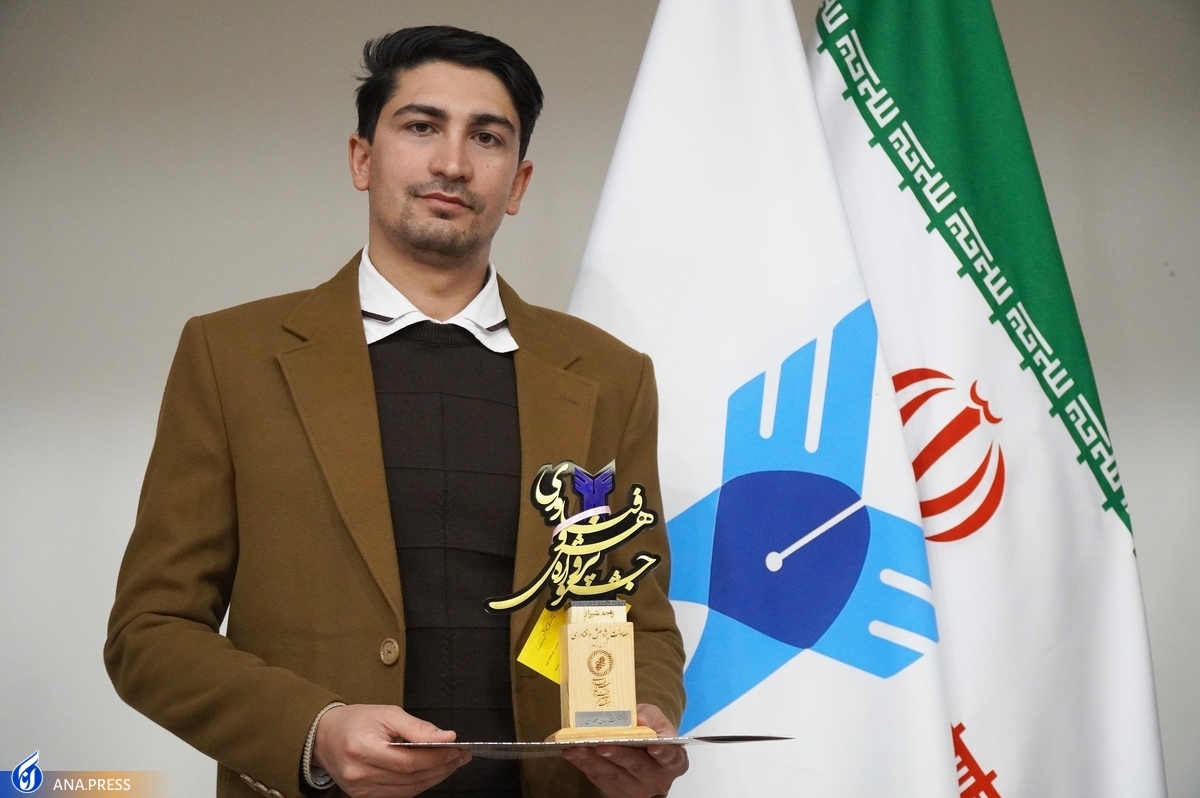 ساخت فناورانه میز متحرک با قابلیت تغییر شکل و فرم ساخت فناورانه میز متحرک با قابلیت تغییر شکل و فرم