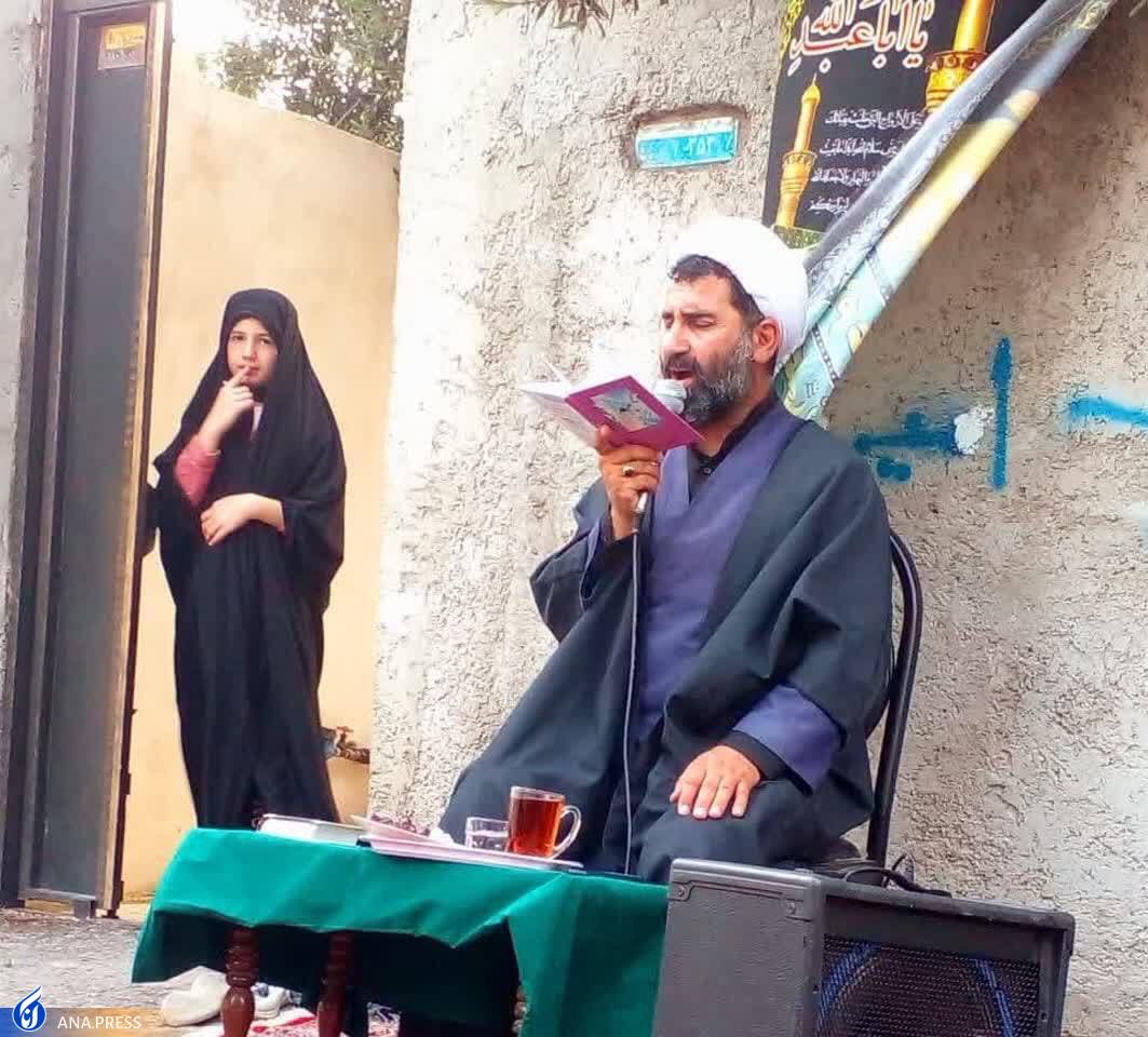 امام محله‌ای که در سواحل انزلی برنامه شاد مذهبی برگزار می‌کند+ عکس