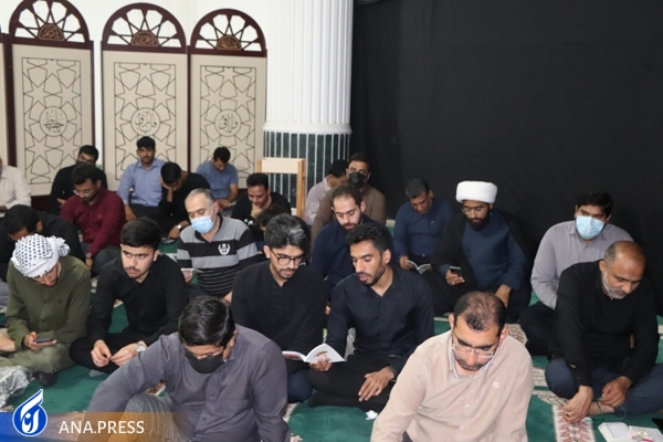 تنها راه سعادت بشریت حرکت در مسیر اسلام و اطاعت از دستورات قرآن کریم است تنها راه سعادت بشریت حرکت در مسیر اسلام و اطاعت از دستورات قرآن کریم است