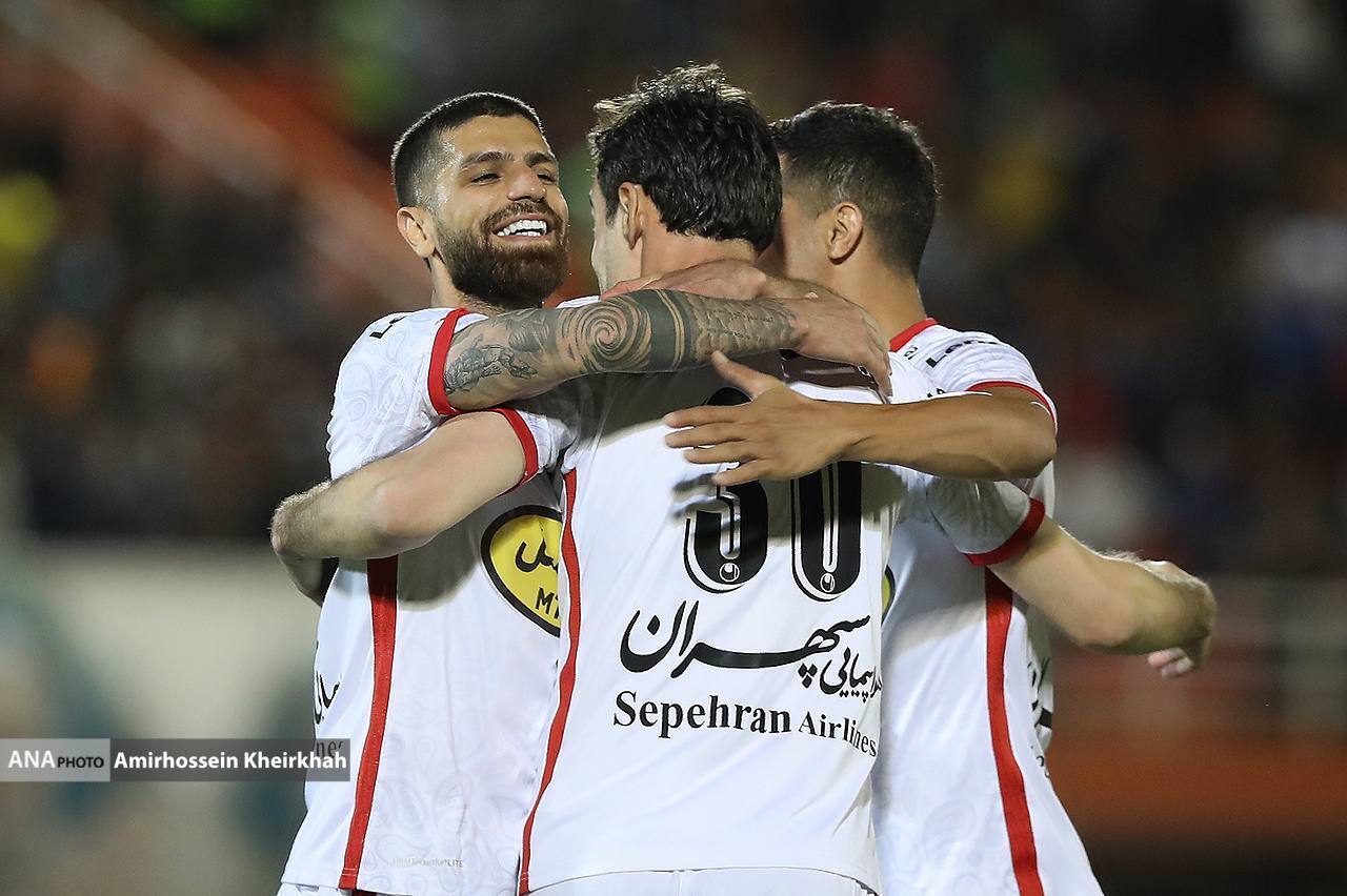 گزارش تصویری از برتری شاگردان گلمحمدی در کرمان گزارش تصویری از برتری شاگردان گلمحمدی در کرمان