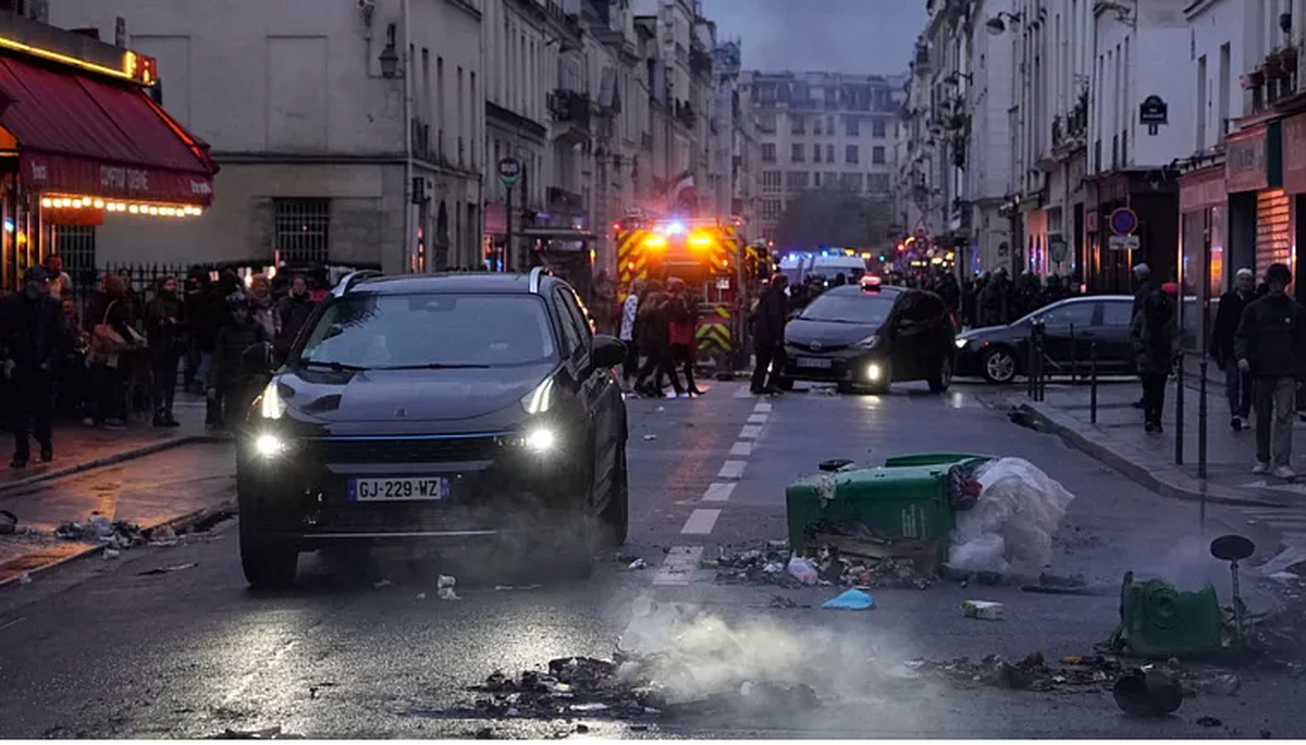 اعتراضات در فرانسه از سرگرفته شد